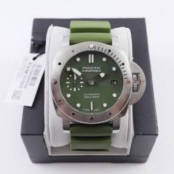 Luminor Submersible 42mm PAM1055 Verde Militare VSF SS Green Dial P900