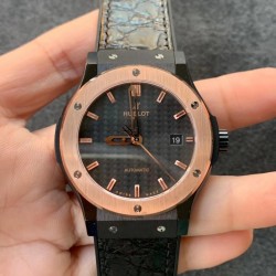 Classic Fusion 42mm GSF Ceramic Carbon Dial Rose Gold Bezel SW300